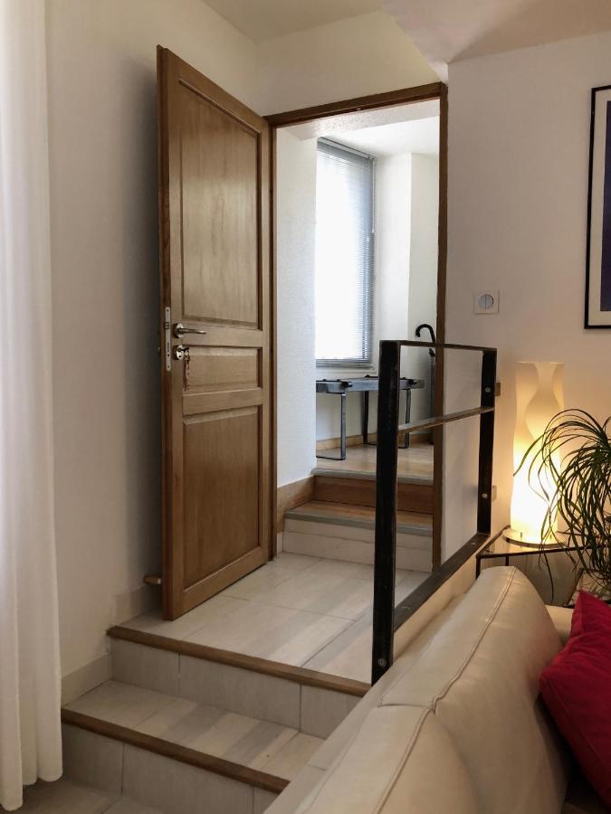 Apartamento Le 26 Nimes Exterior foto