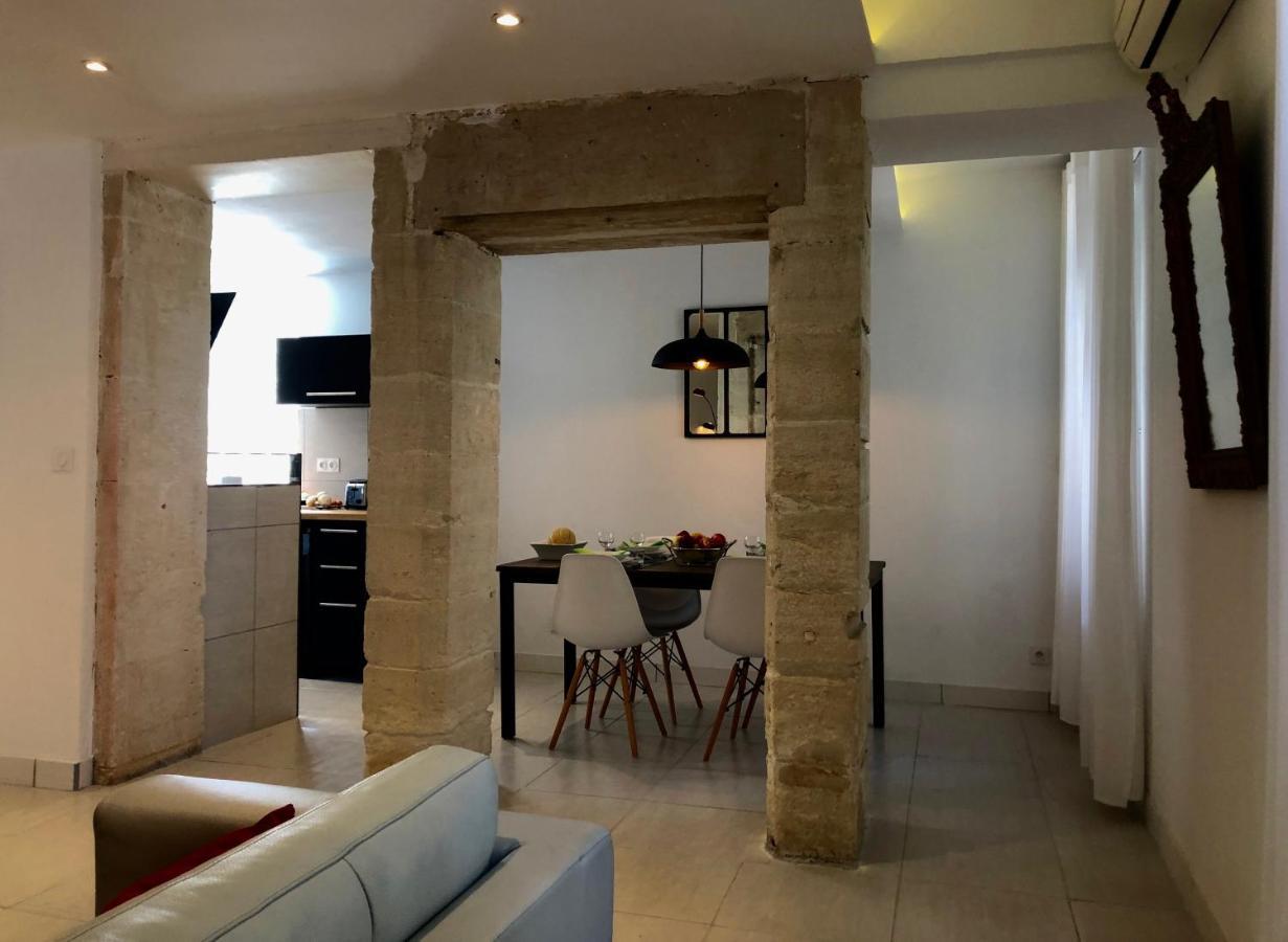 Apartamento Le 26 Nimes Exterior foto