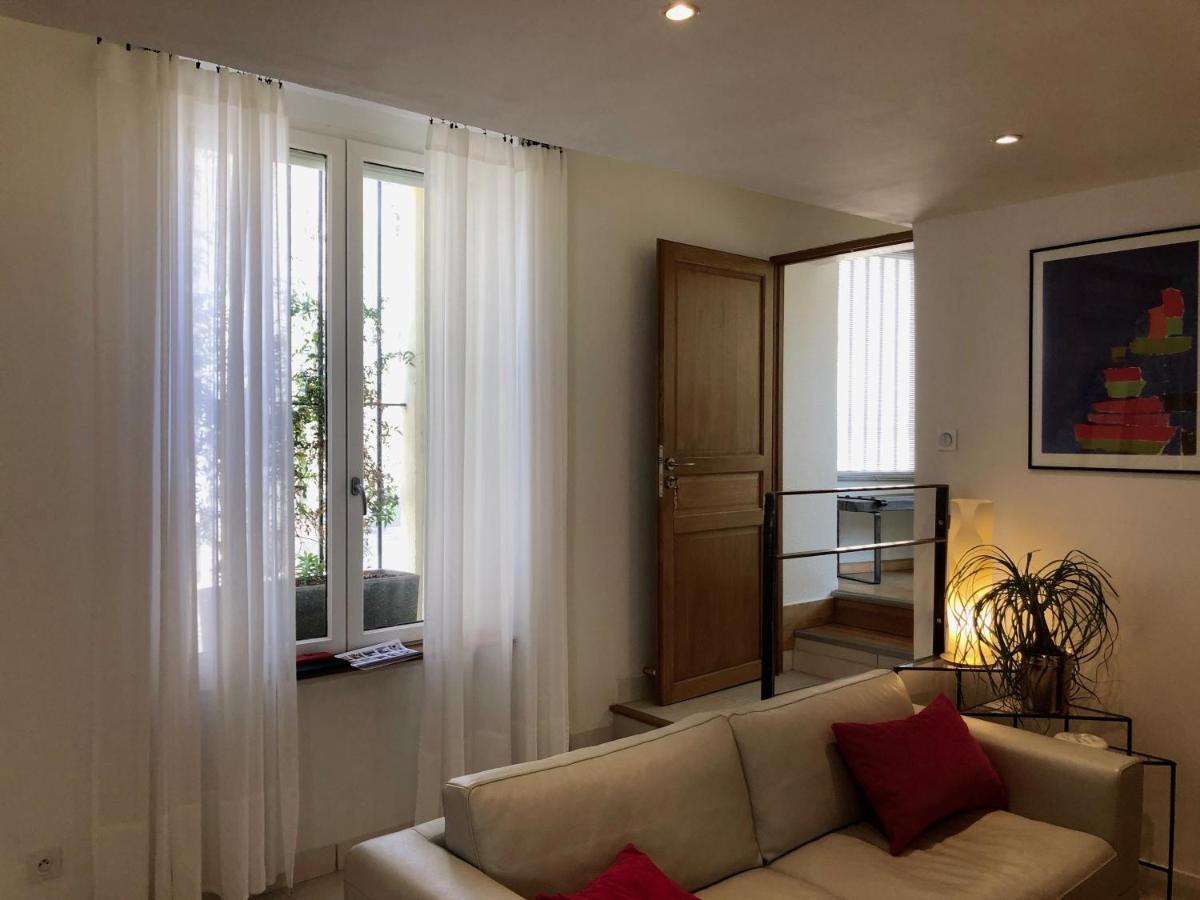 Apartamento Le 26 Nimes Exterior foto